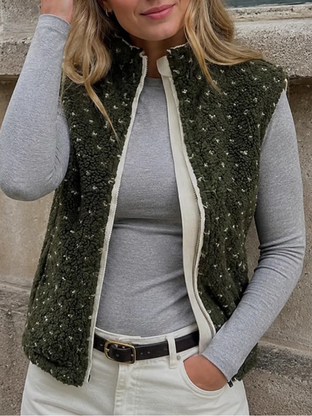 Women’s Olive Green Sherpa Zip Vest🚌